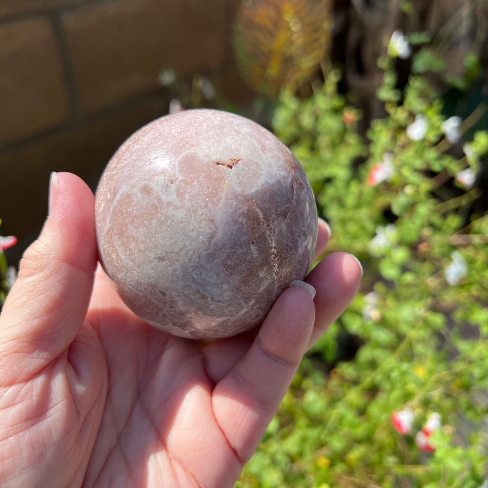 Brazilian Pink Amethyst druzy sphere - Picture 5 of 8